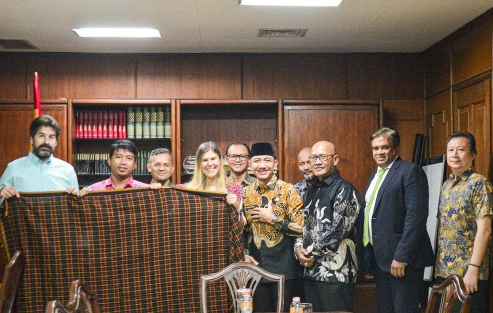 Dari Sampah hingga Tenun Baduy, Bupati Hasbi Buka Peluang Kerja Sama dengan Spanyol